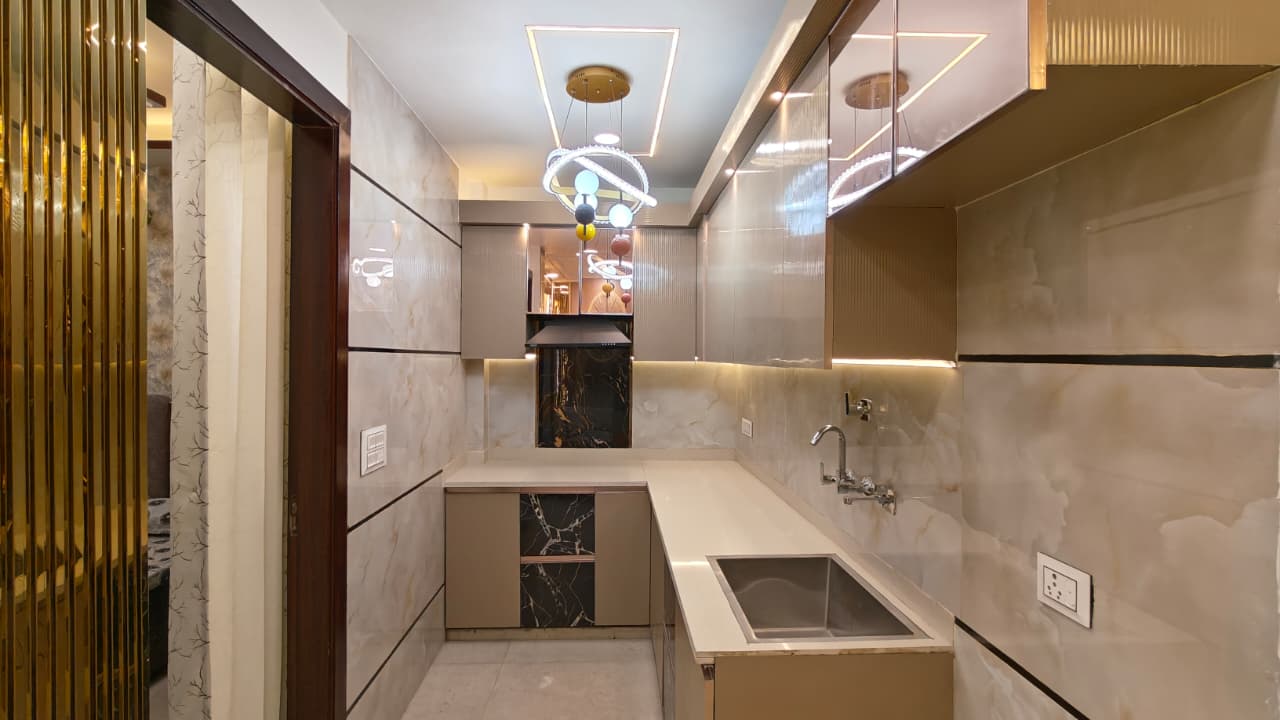 Semi-Furnished 3 BHK Builder Floor for Sale in P Block, Mohan Garden in  P-Block, Mohan Garden, New Delhi